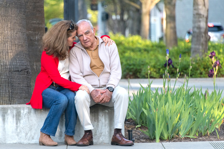 Warning Signs of Senior Citizen Abuse - alternatives to assisted living