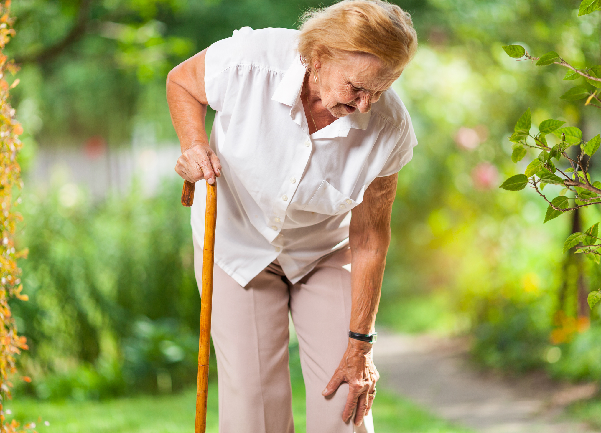 Stiff knee pain from osteoarthritis can make seniors unstable and at greater risk for falls.